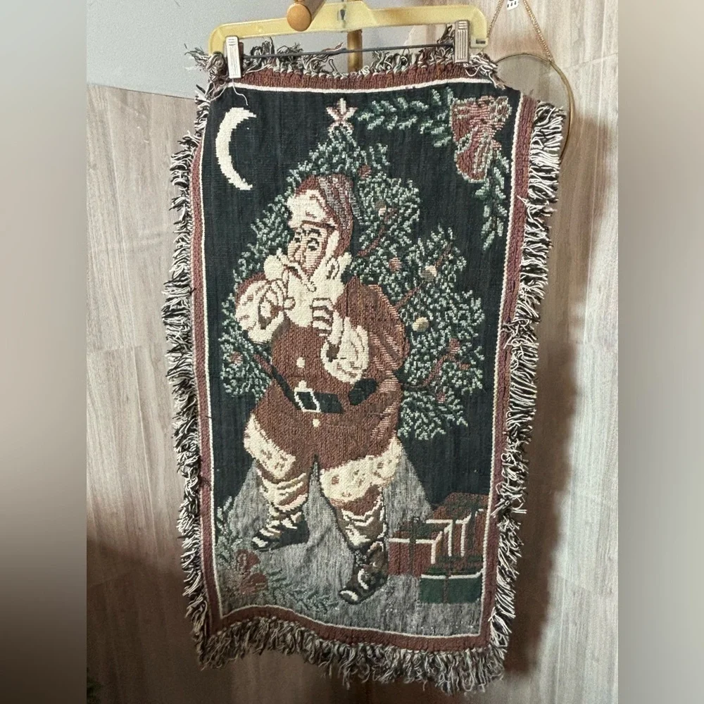 Festive Vintage Santa Woven Tapestry Throw Blanket in Brown and Green
